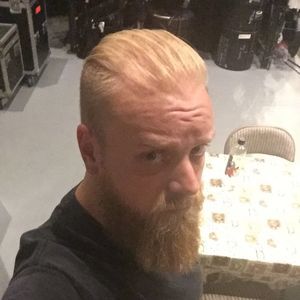 Meet your Posher, Douglas